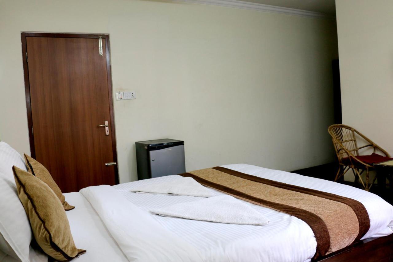 Alpine Hotel & Apartment Kathmandu Exterior photo